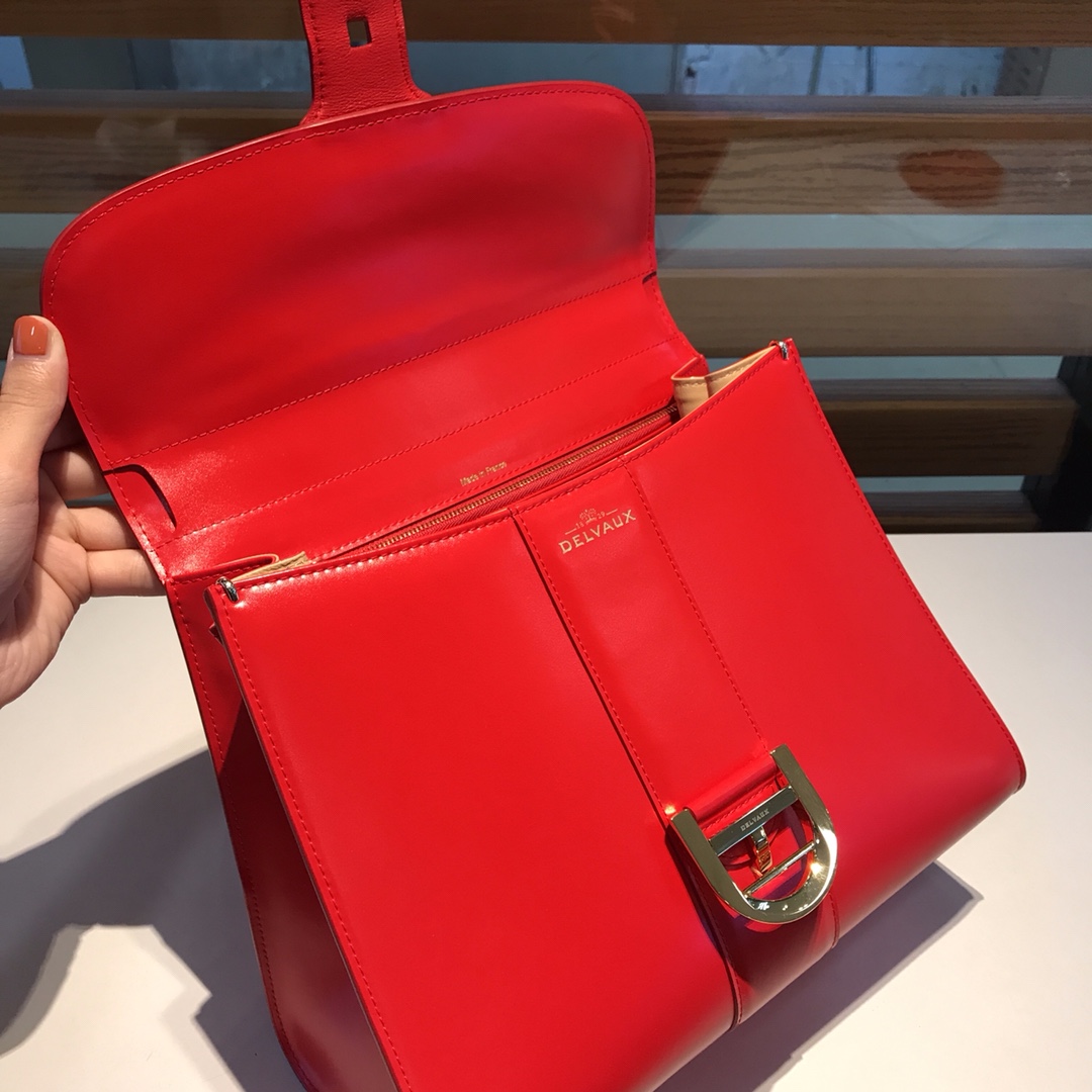 델보 브리앙 MM 박스백 미듐